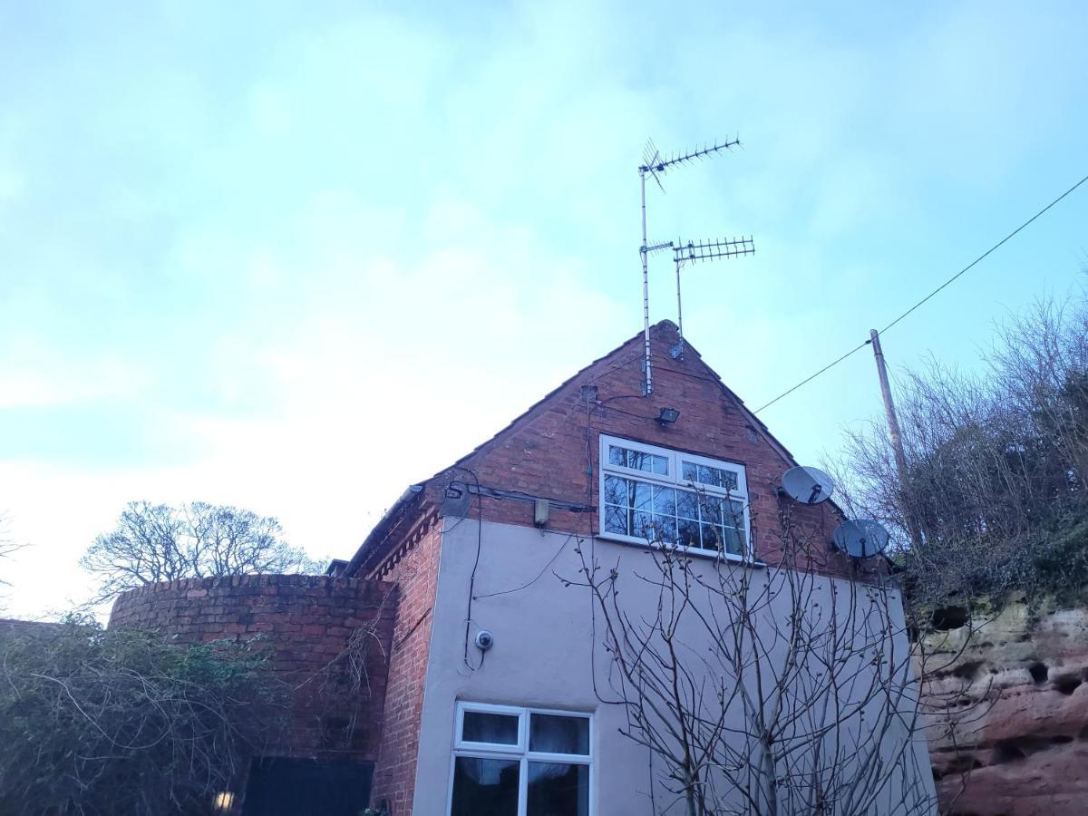 17Th-Century One Bed Studio With Parking & Garden! Elkesley Exteriör bild