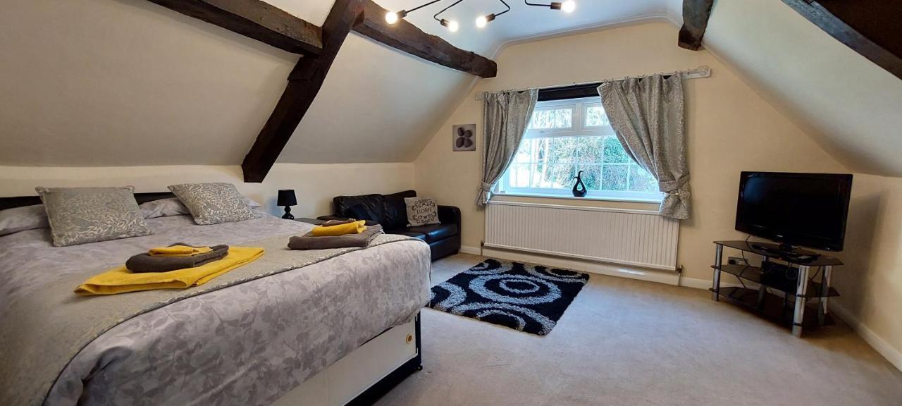 17Th-Century One Bed Studio With Parking & Garden! Elkesley Exteriör bild