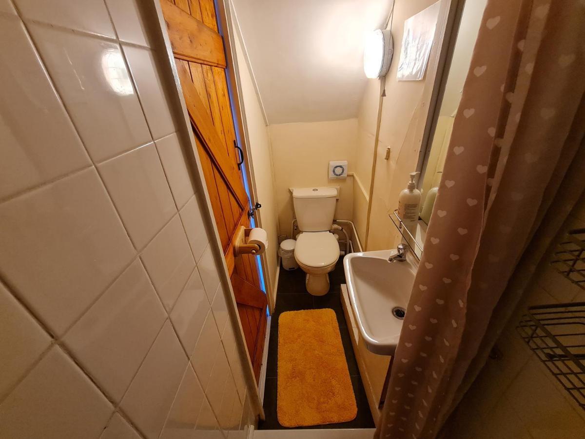 17Th-Century One Bed Studio With Parking & Garden! Elkesley Exteriör bild