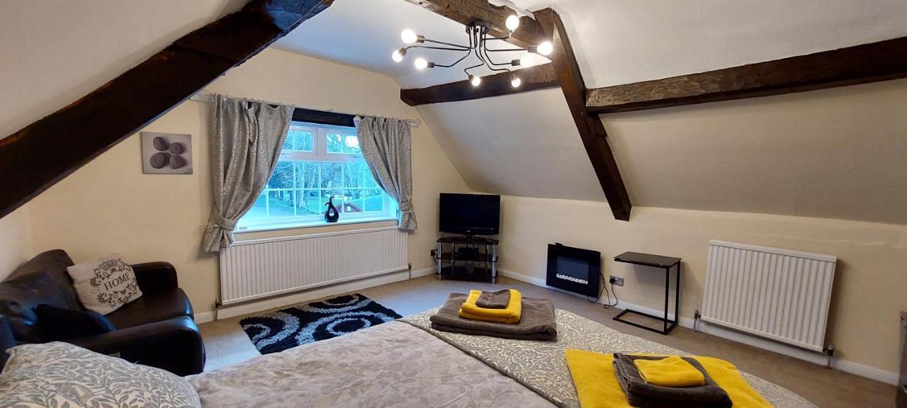 17Th-Century One Bed Studio With Parking & Garden! Elkesley Exteriör bild